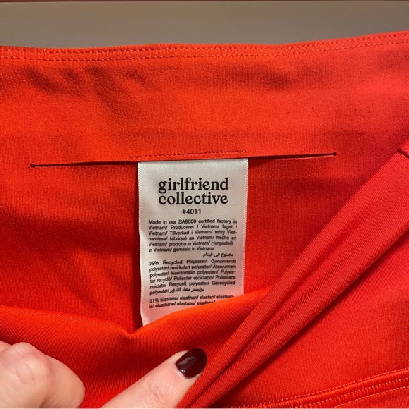 Girlfriend Collective bike shorts - Picture 2 of 4